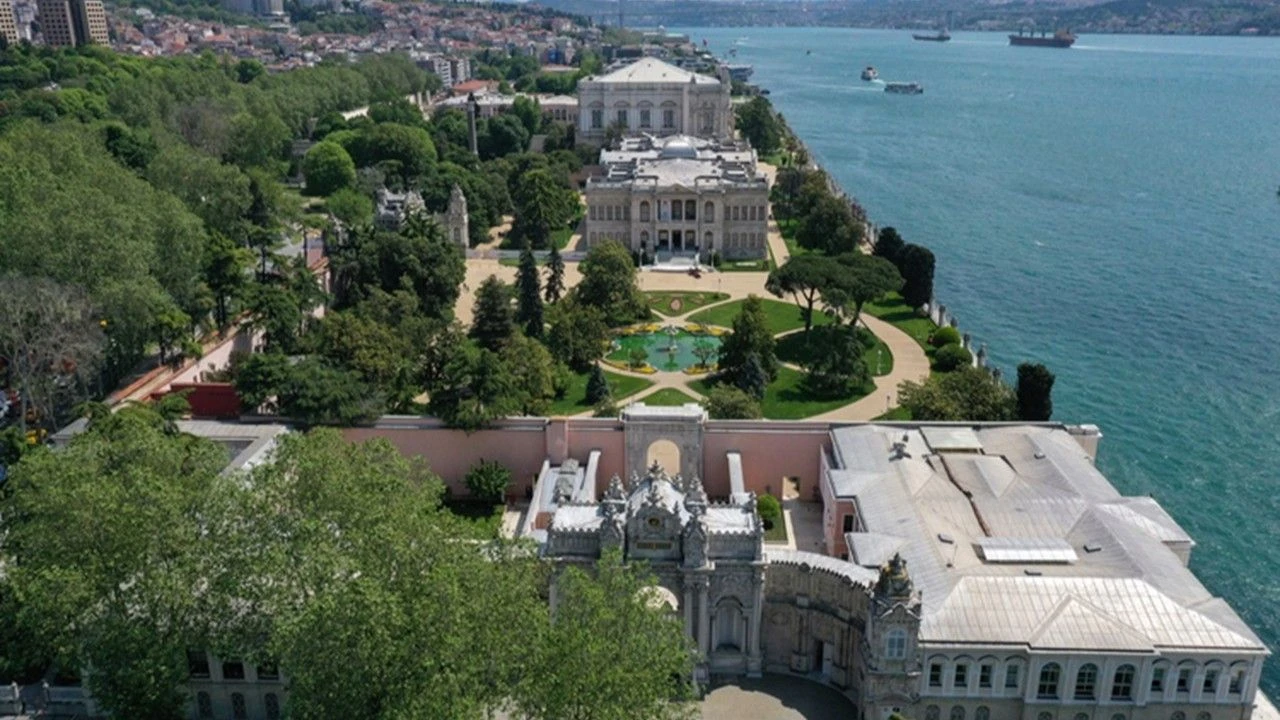 Dolmabahçe Sarayı / İSTANBUL