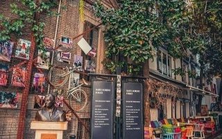 Dario Moreno Sokağı ve Tarihi Asansör: İzmir'in En Nostaljik Rotası