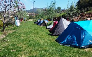 Tepe Camping: Pamukkale’de Serin ve Huzurlu Bir Kamp Deneyimi