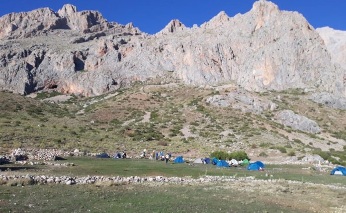 Sokullupınar Kamp Alanı – Aladağların Kalbinde Bir Doğa Kaçamağı